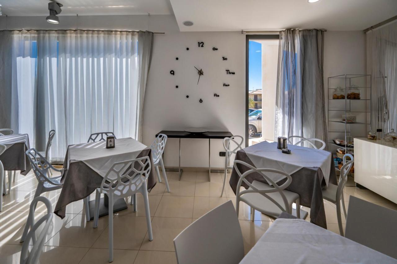פקינו Villa Floyd Charming Rooms B&B מראה חיצוני תמונה