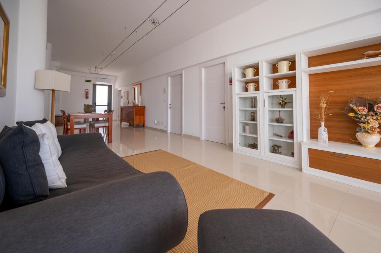 פקינו Villa Floyd Charming Rooms B&B מראה חיצוני תמונה