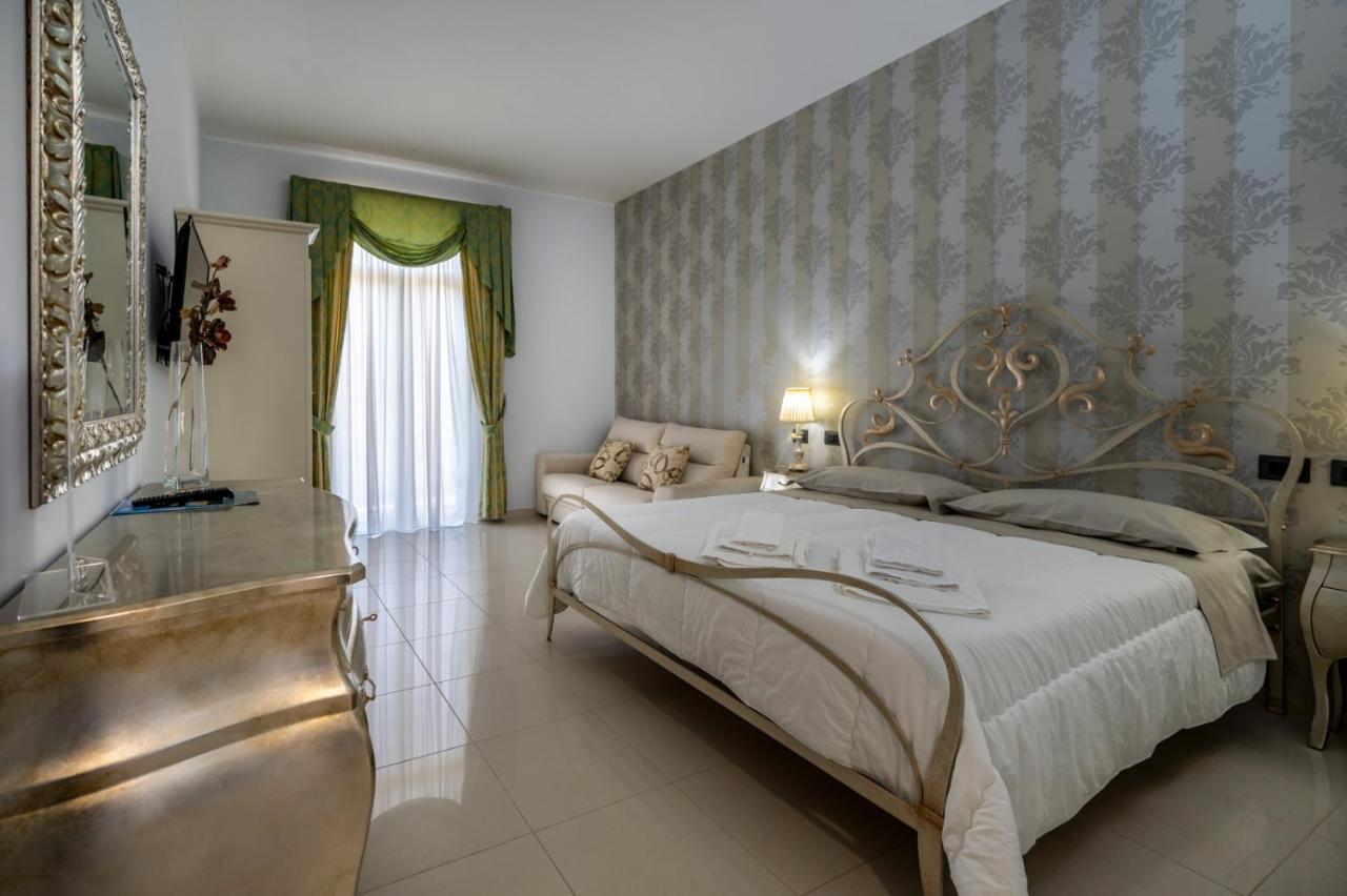 פקינו Villa Floyd Charming Rooms B&B מראה חיצוני תמונה
