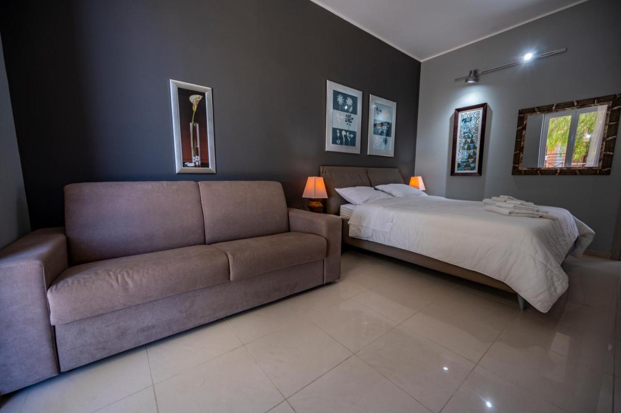 פקינו Villa Floyd Charming Rooms B&B מראה חיצוני תמונה
